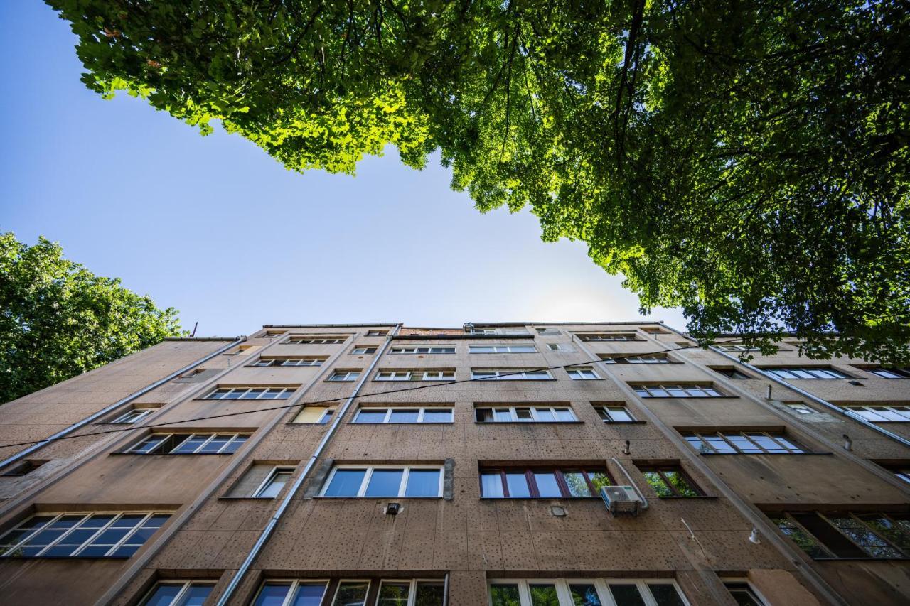 Cozy One-Bedroom Apartment Near City Center SJJ Exterior foto